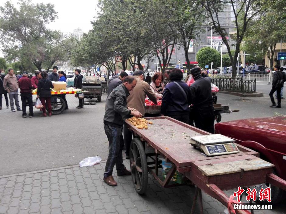 自治區(qū)和烏魯木齊市有關(guān)部門迅速處置，傷員已全部送往醫(yī)院救治。