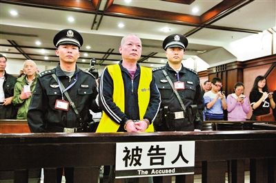 　昨日，廣州白云農工商聯合公司原總經理張新華被法院一審判處死刑。《廣州日報》供圖