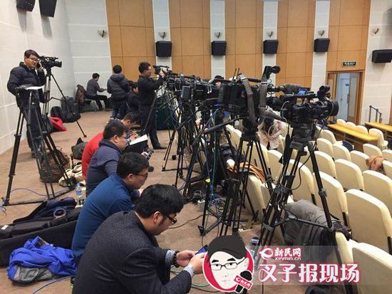 圖說：大量媒體聚焦在發(fā)布會現(xiàn)場。新民晚報新民網(wǎng)