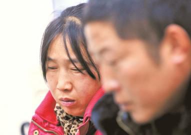 找不到女兒，小王的父母傷心難過。