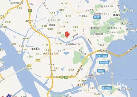 以此前的格力康樂園為例。在2005年，格力電器就已出資2億元，建立員工生活區(qū)——格力康樂園。該生活園區(qū)建筑面積達(dá)12萬平方米以上，可容納員工10000多人。后來，斥資4億的康樂園二期也已經(jīng)投入使用。