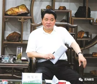 對于商人、老板的“雅贈”，倪發(fā)科從不拒絕