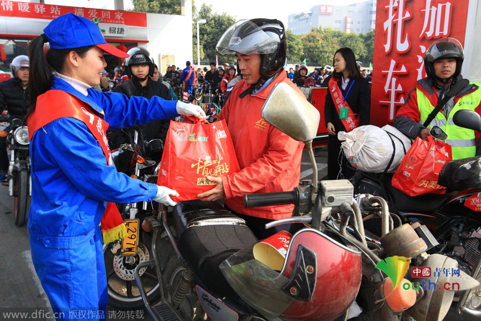 今年廣東、廣西兩省共193座中石化油站將為返鄉(xiāng)車主提供“6+X”免費服務，并將為1萬名“返鄉(xiāng)摩騎”免