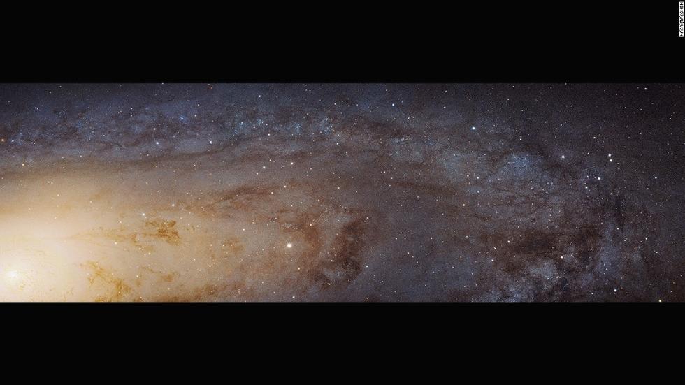 離銀河系較近的仙女座星系可以在晴朗的黑夜被肉眼觀測(cè)到。