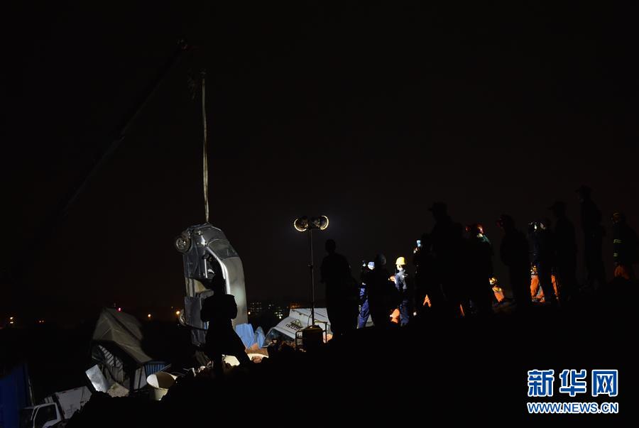 救援車(chē)源源不絕，救援人源源不斷——深圳滑坡災(zāi)害救援處置36小時(shí)全景掃描