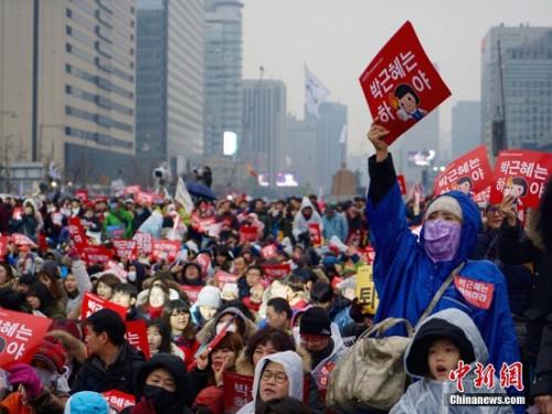 11月26日，韓國爆發(fā)“親信干政”事件后第五輪大規(guī)模集會。