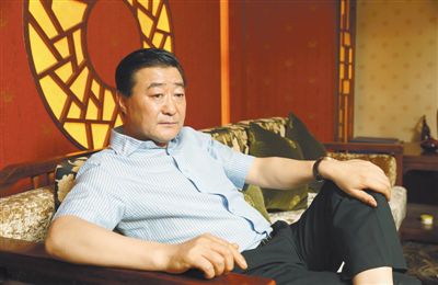 5月26日，張新明在北京接受新京報(bào)記者專訪時(shí)表示，在與華潤的合資公司中，他被“邊緣化”了，公司出現(xiàn)了
