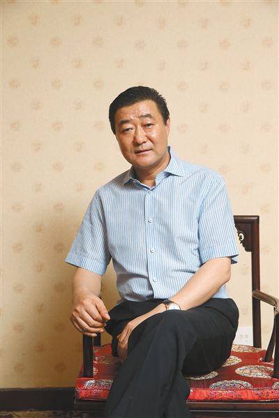 　張新明金業(yè)集團(tuán)董事長。2002年進(jìn)入焦炭領(lǐng)域。2010年，張新明將金業(yè)煤焦化集團(tuán)部分資產(chǎn)以79億賣