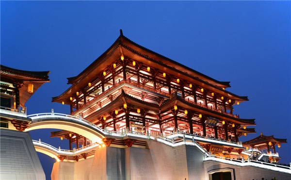 不要溫和地走進那個良夜 因為夜太美！