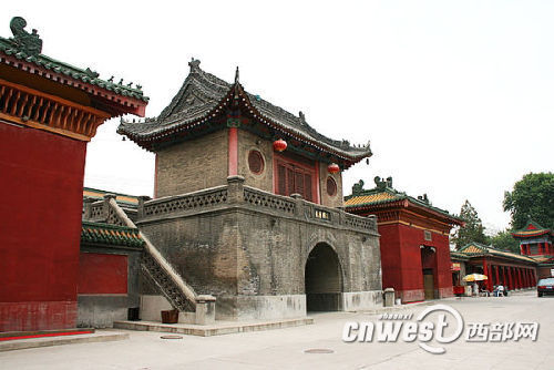 三位印度高僧曾于開元年間在大興善寺譯經(jīng)宏法,其中善無畏更是被唐玄宗尊為國師。