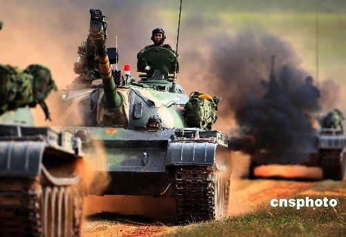 礪兵--2008：解放軍機械化部隊向陣地開進(jìn)（資料圖）