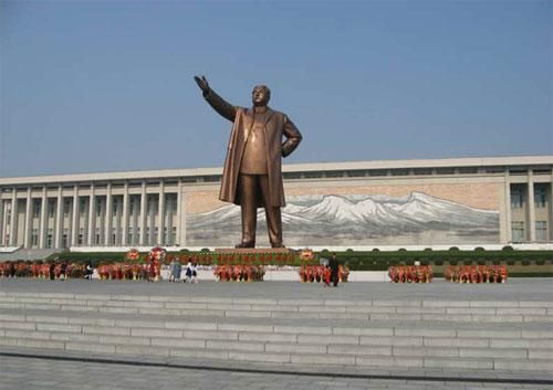 韓國(guó)稱(chēng)或利用導(dǎo)彈對(duì)平壤等大城市的金日成、金正日銅像進(jìn)行精密打擊