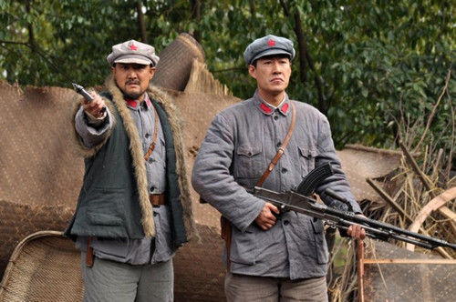 于震飾演令長豐