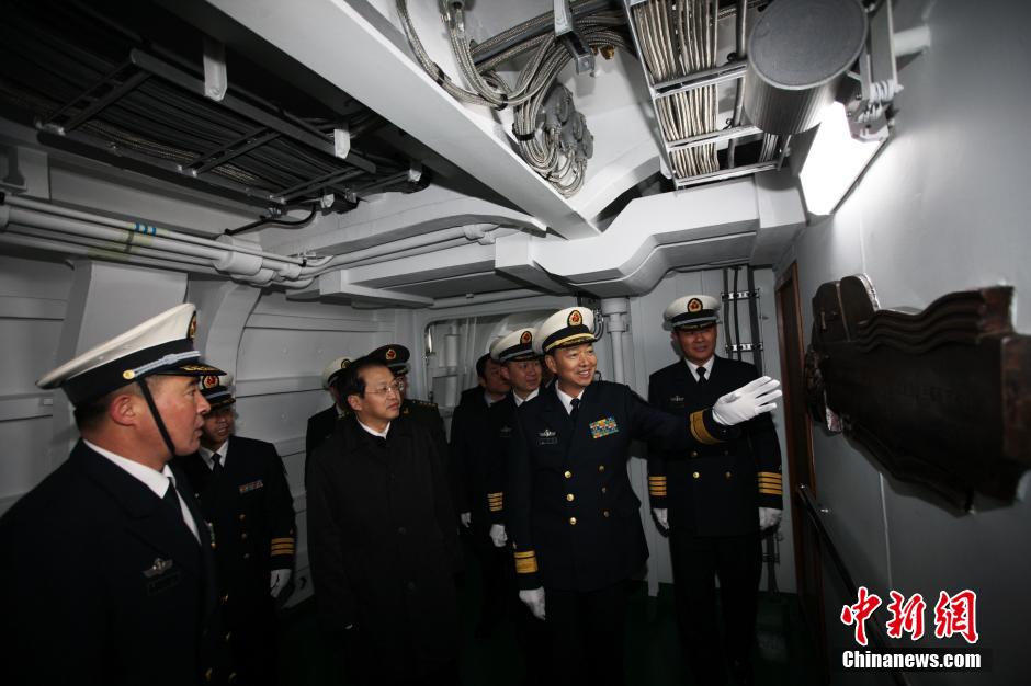“中華神盾”鄭州艦