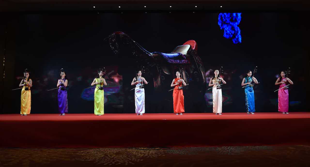 聽豫劇看少林功夫 歡迎上合組織總理會文藝演出盡顯河南特色 聽豫劇看少林功夫 歡迎上合組織總理會文藝演出盡顯河南特色